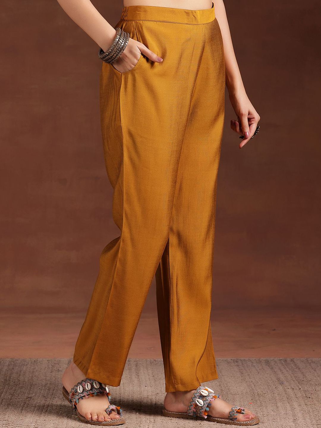 Libas Women Floral Printed Regular Kurta with Trousers & With Dupatta