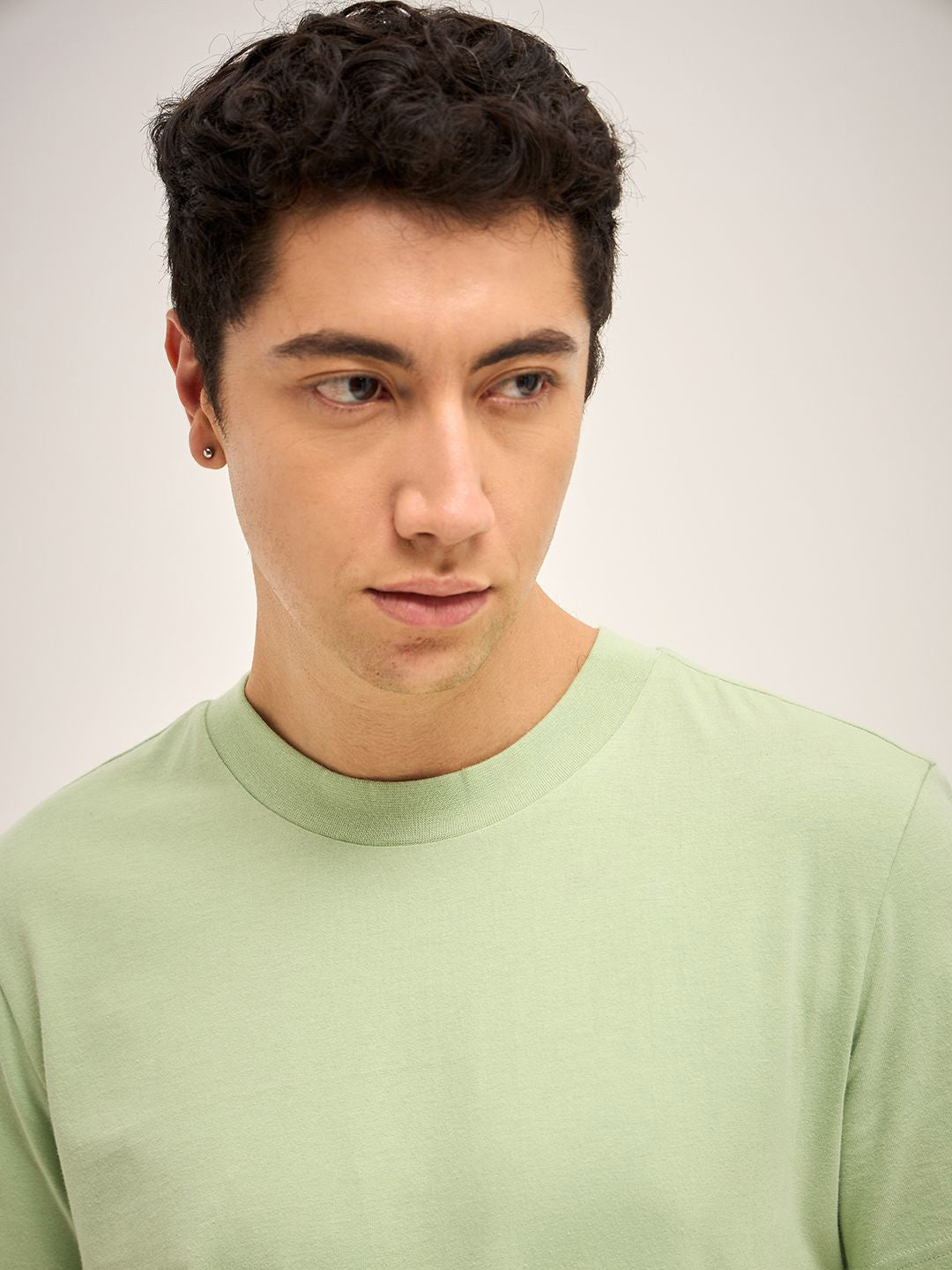 THE BEAR HOUSE Men Solid Round Neck Pure Cotton T-shirt