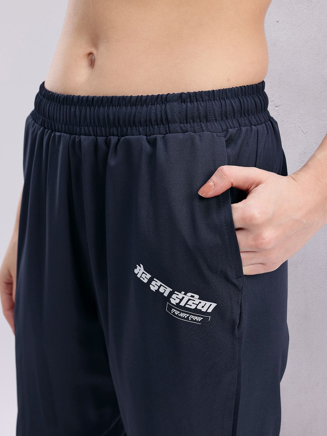 HRX by Hrithik Roshan Women Mid-Rise Regular Fit Lifestyle Joggers