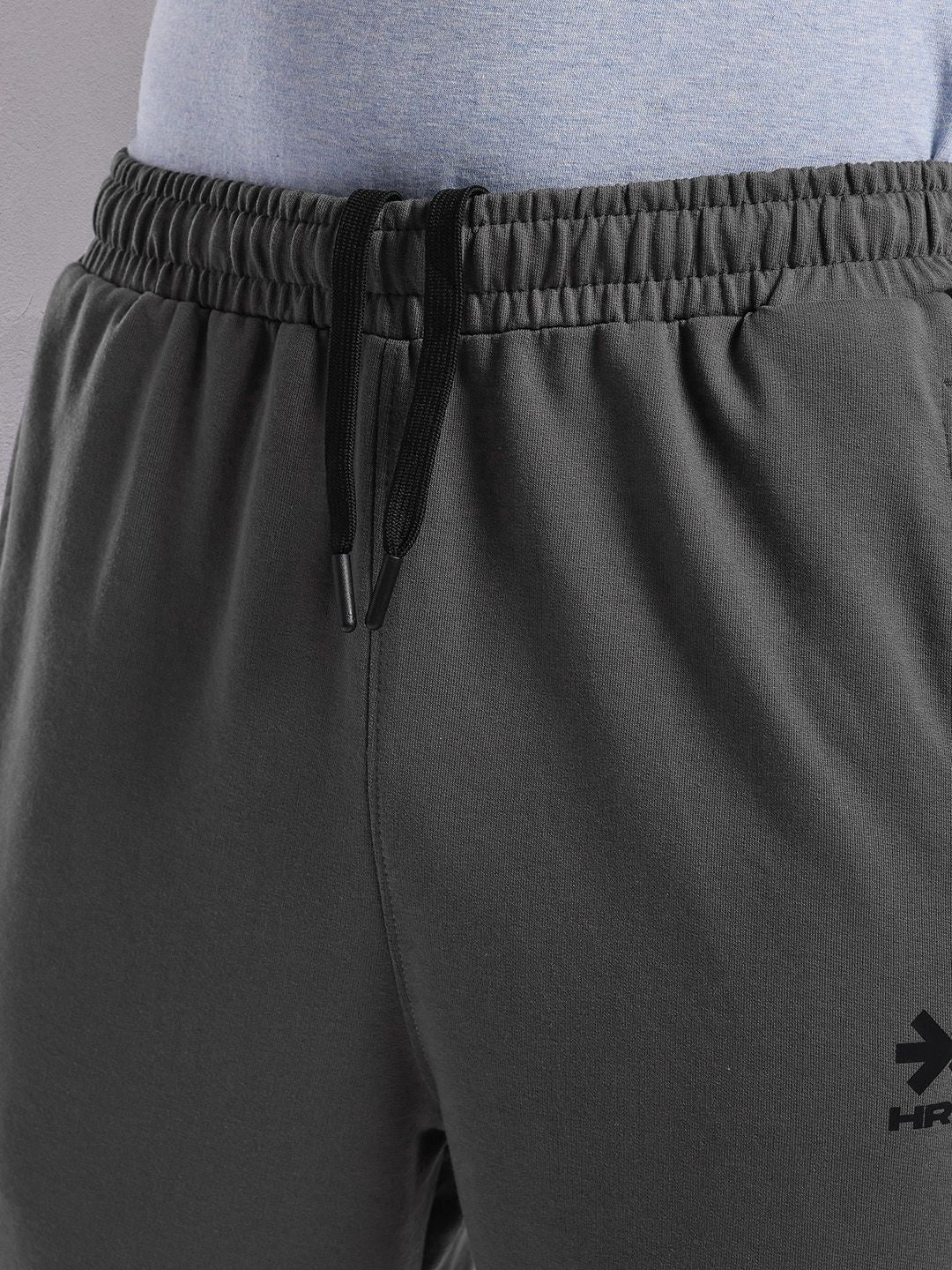 HRX by Hrithik Roshan Men Colourblocked Mid-Rise Lifestyle Joggers