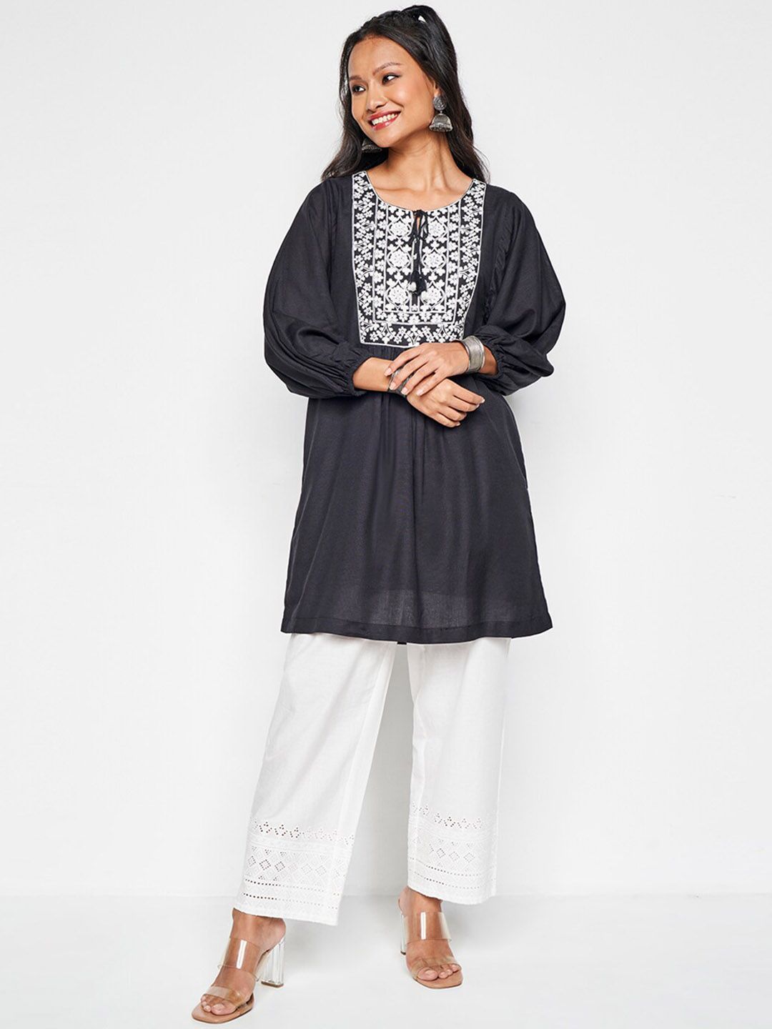 Global Desi Ethnic Motifs Embroidered Tie-Up Neck Puff Sleeves Thread Work A-Line Kurta