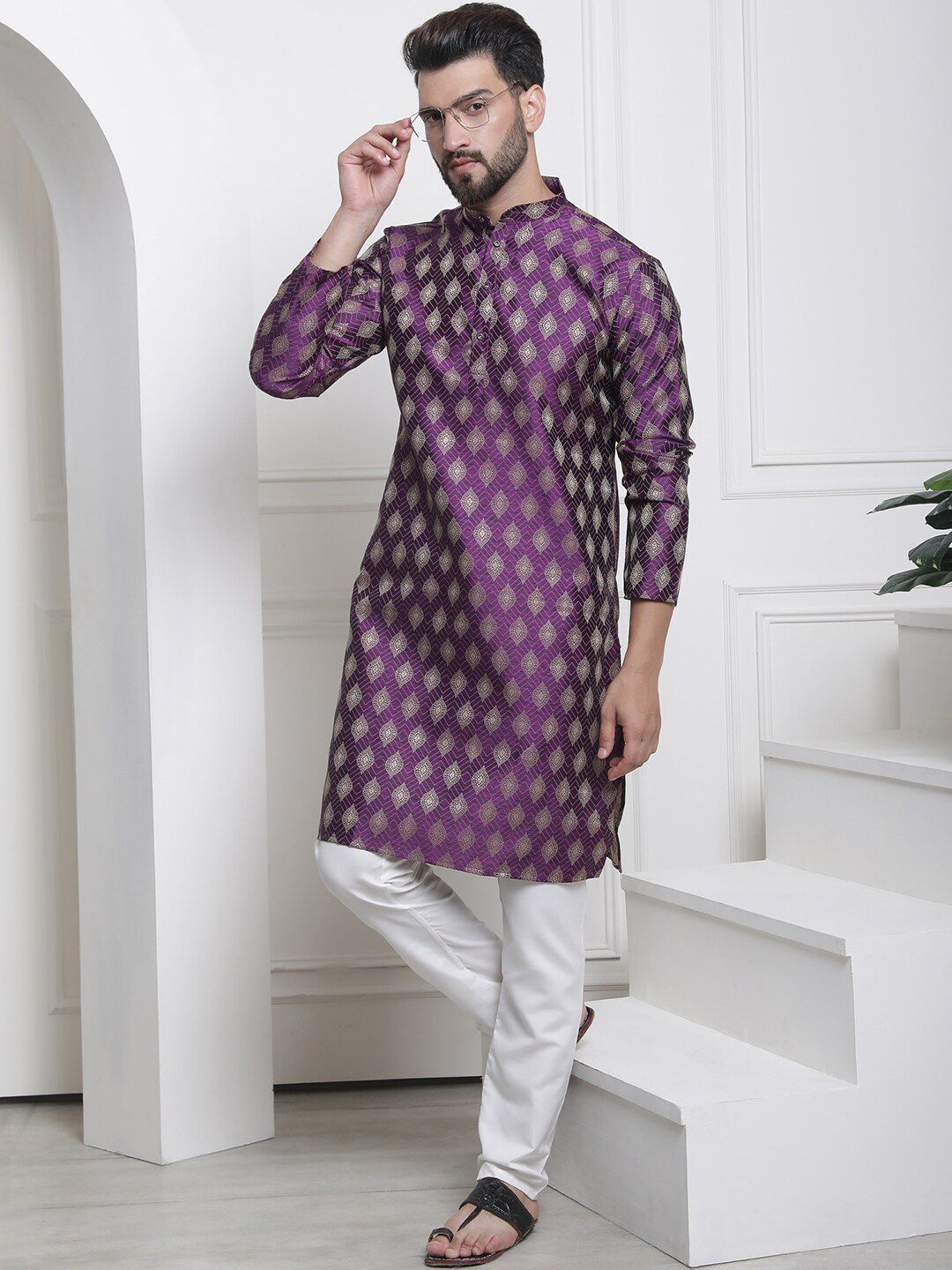 SOJANYA Ethnic Motifs Woven Design Jacquard Regular Kurta