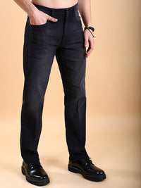 HIGHLANDER Men Straight Fit Clean Look Stretchable Jeans
