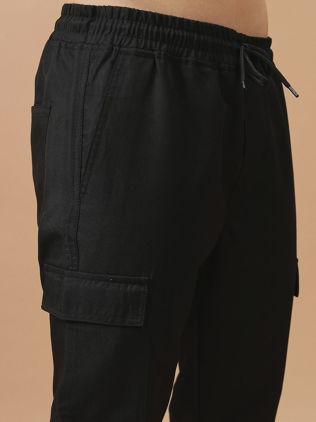 HIGHLANDER Men Regular Fit Plain Cargo Jogger Trousers