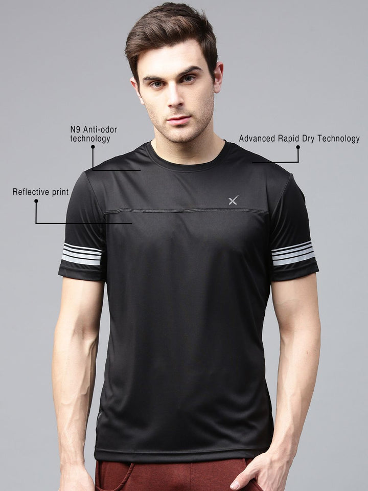 HRX by Hrithik Roshan Men Black Advanced Rapid Dry T-shirt