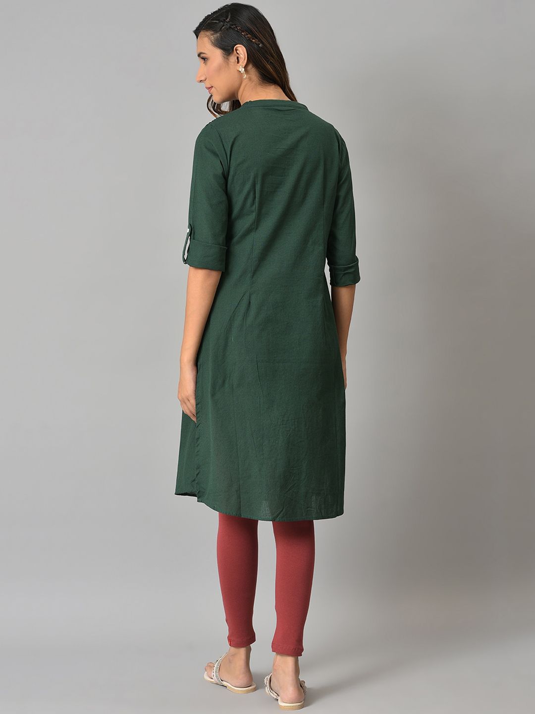 W Women Green Thread Work Kurta