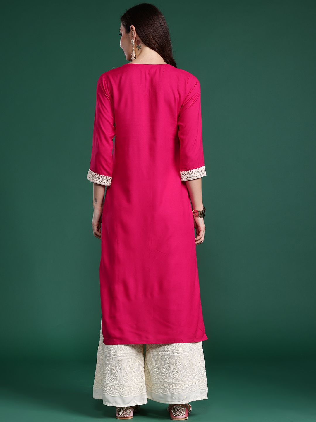 Indo Era Women Floral Embroidered Thread Work Kurta