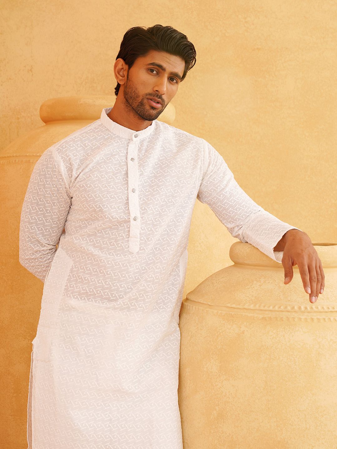 SOJANYA Men White Mirror Work Kurta