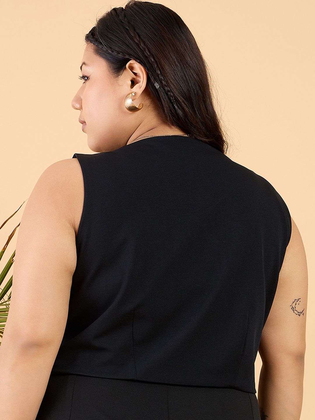 CURVY STREET Plus Size Black V-Neck Waistcoat