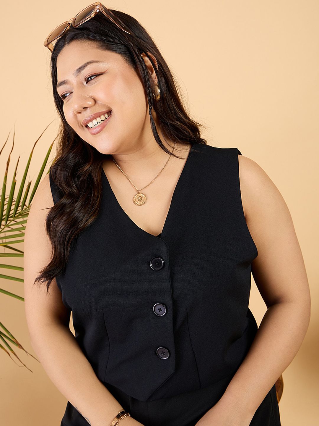 CURVY STREET Plus Size Black V-Neck Waistcoat