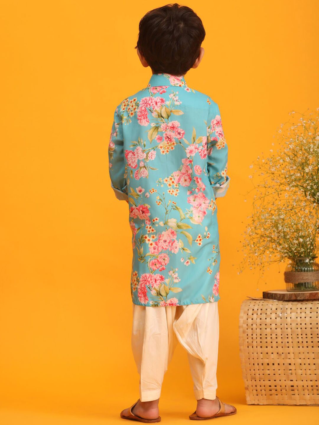 VASTRAMAY Floral Printed Shirt Collar Kurta With Pyjamas