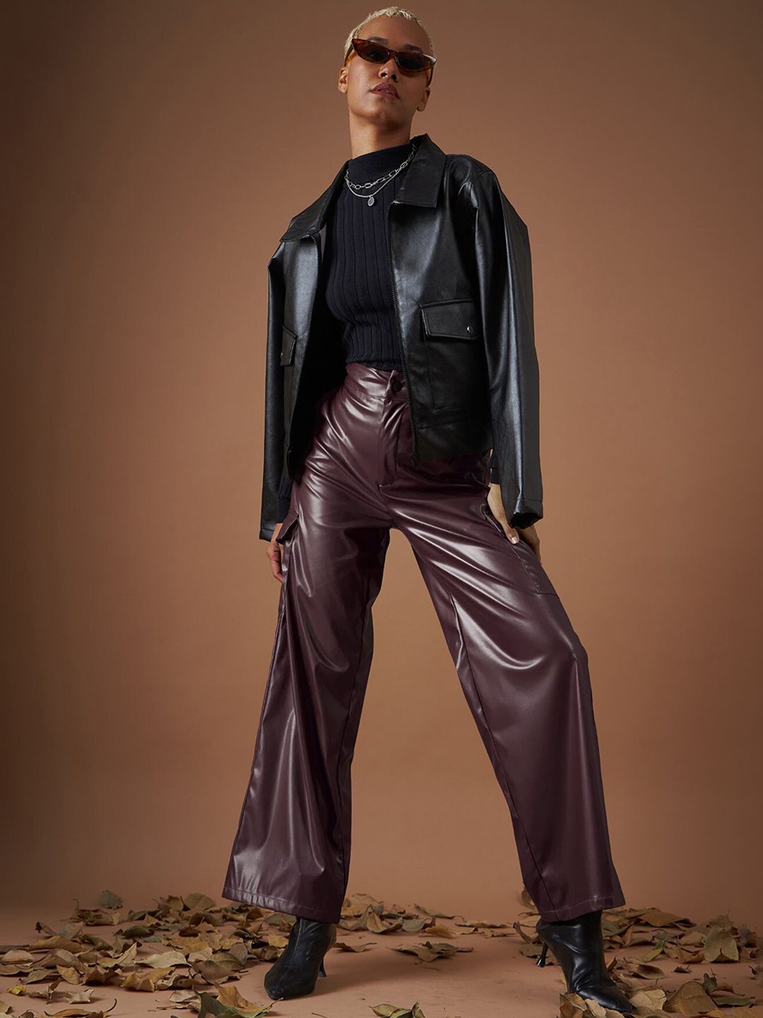 SASSAFRAS Women Maroon Straight Fit Cargos Trousers