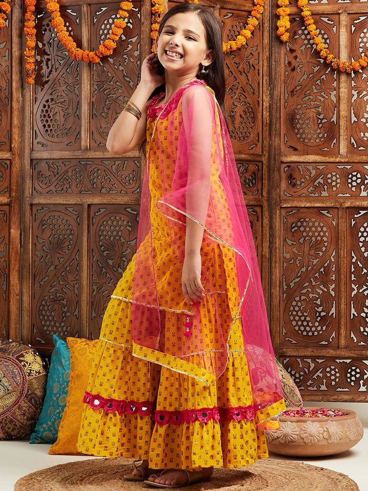 pspeaches Girls Ethnic Motifs Printed Regular Mirror Work Kurta With Sharara & Dupatta