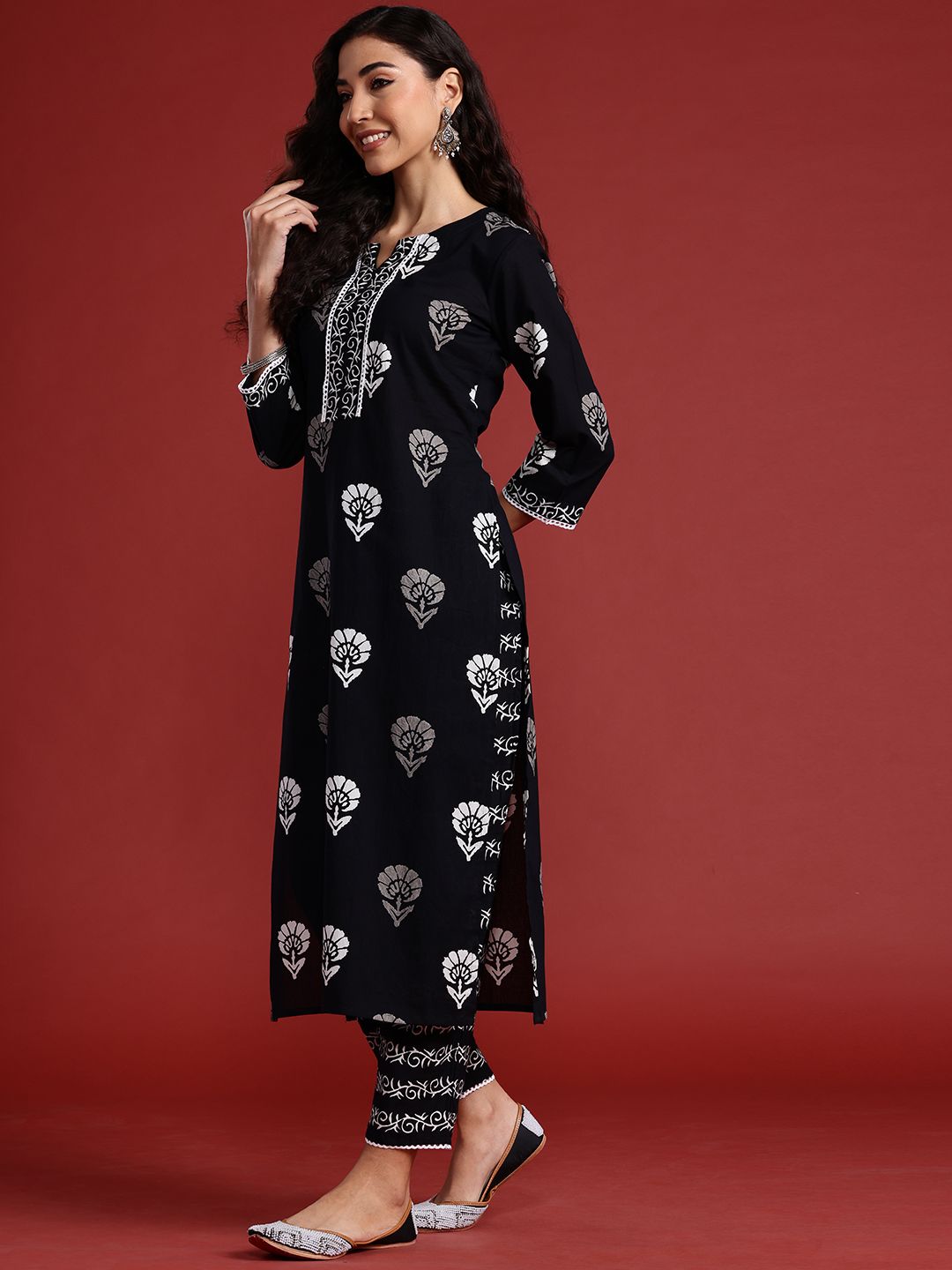 Indo Era Floral Printed Regular Pure Cotton Kurta With Trousers & Dupatta