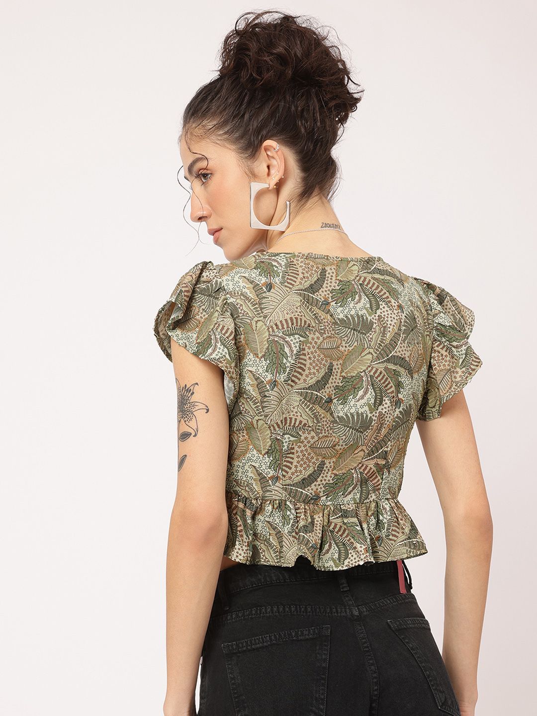 DressBerry Indie Vibes Printed Ruffled Crop Top