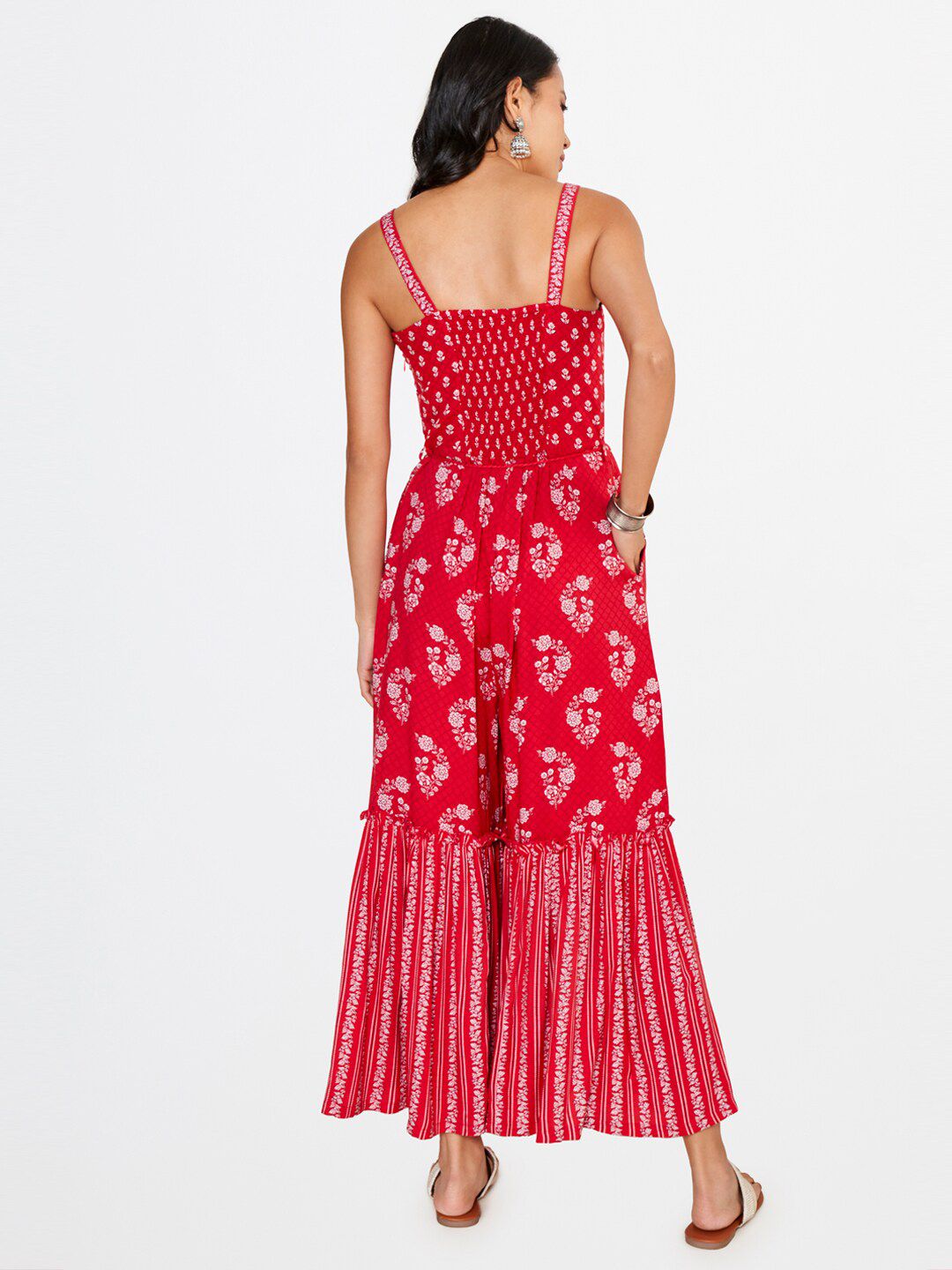 Global Desi Women Printed V-Neck Sleeveless Basic Jumpsuit