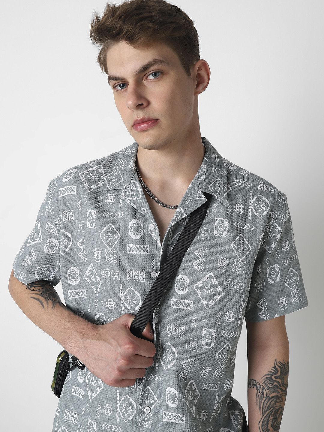 Baju Kasual Bercetak Legap Klasik Lelaki VASTRADO