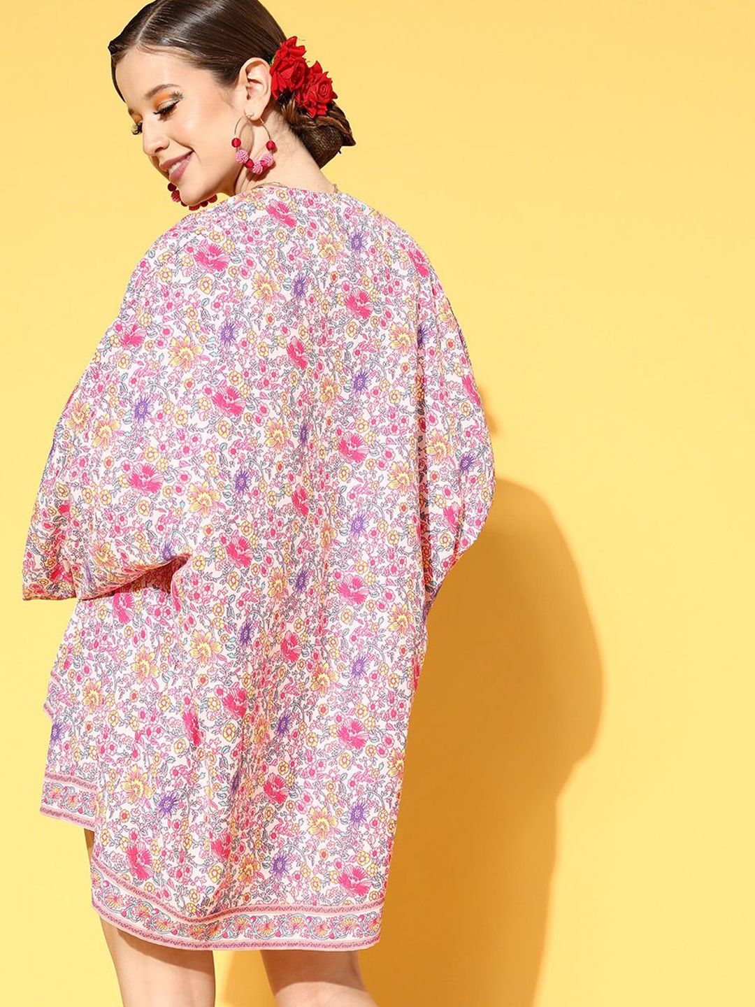 Berrylush Floral Printed V-Neck Longline Shrug