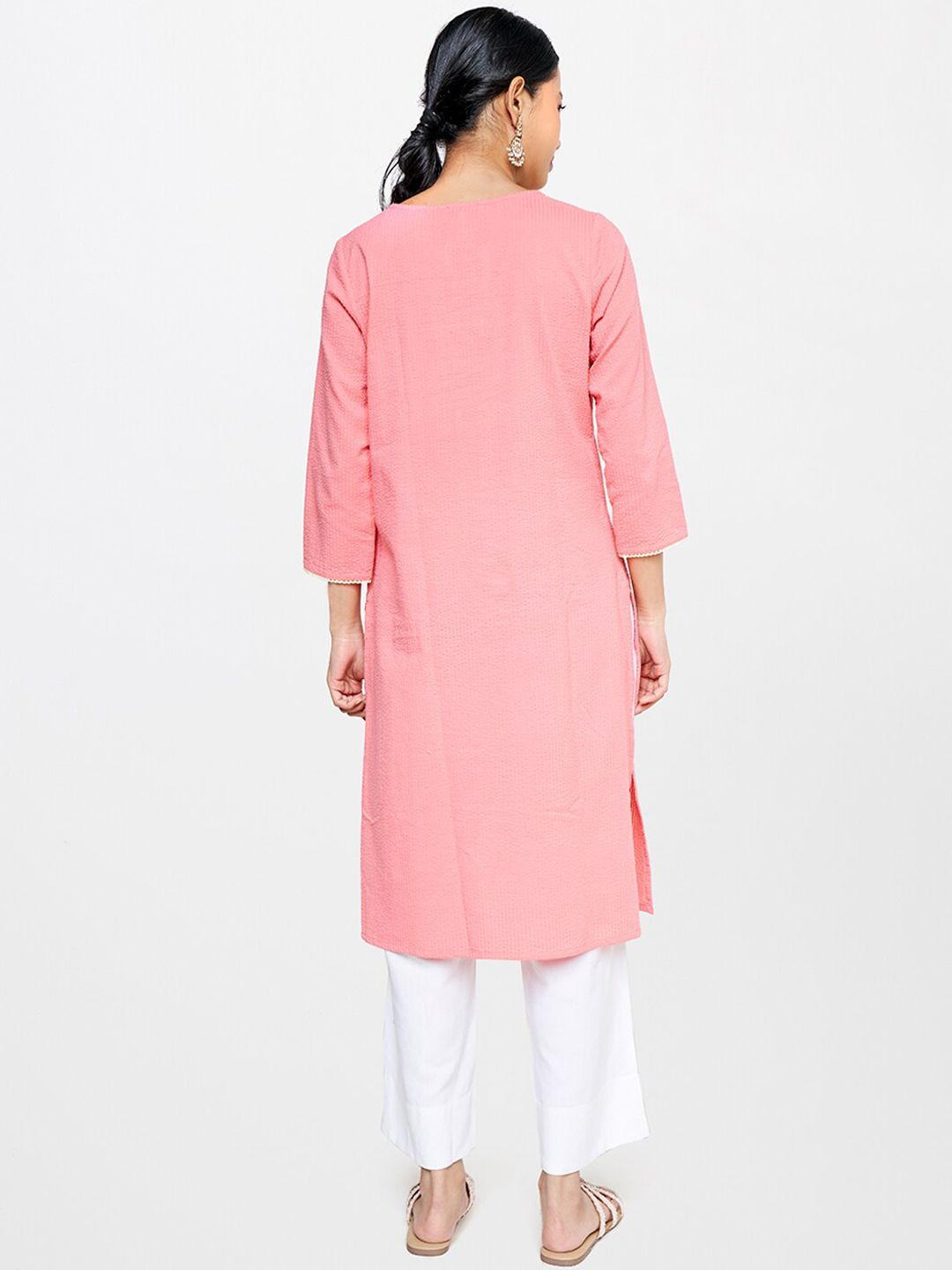 Global Desi Women Cotton Floral Embroidered Kurta