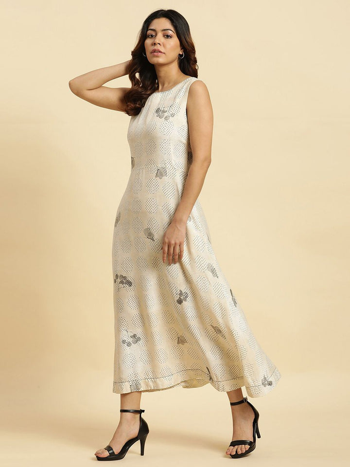 W White Floral Print Maxi Dress