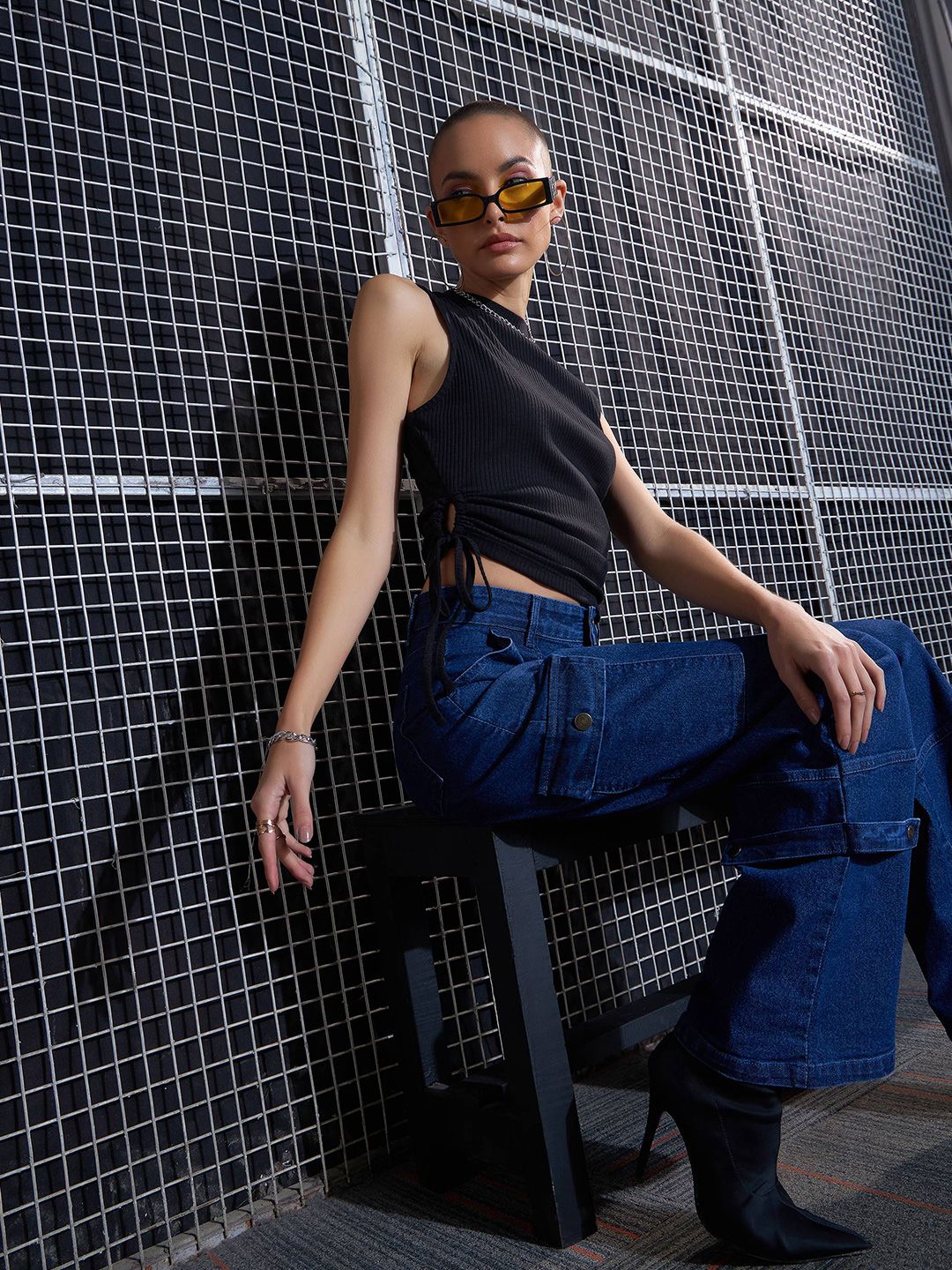 SASSAFRAS Black Waist Tie-Up Cotton Top