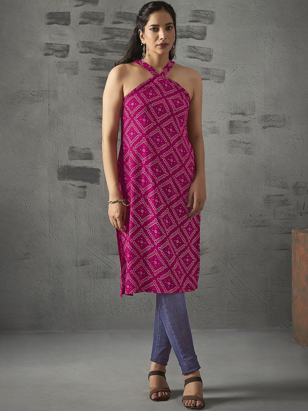 Anouk Fuchsia Bandhani Printed Halter Neck Straight Kurta