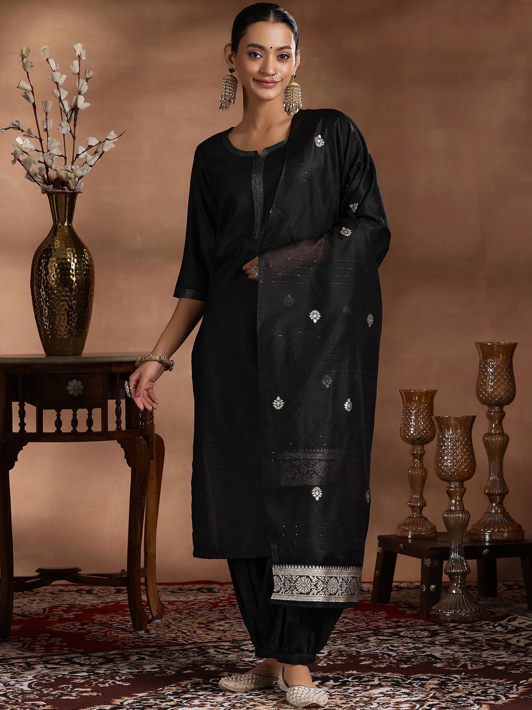 Libas Notch Neck Zari Straight Kurta with Salwar & Dupatta