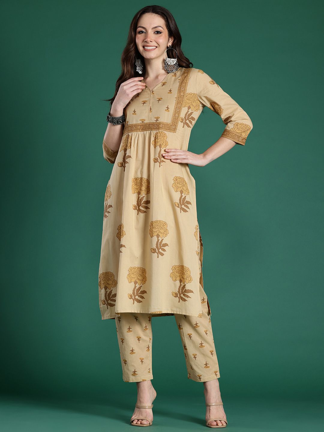Indo Era Women Floral Printed Pure Cotton Kurta with Trousers