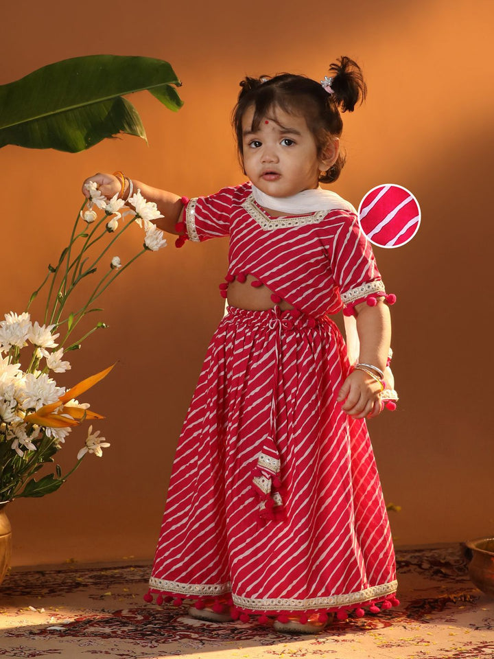 VASTRAMAY Infant Girls Leheriya Printed Ready to Wear Lehenga & Blouse With Dupatta