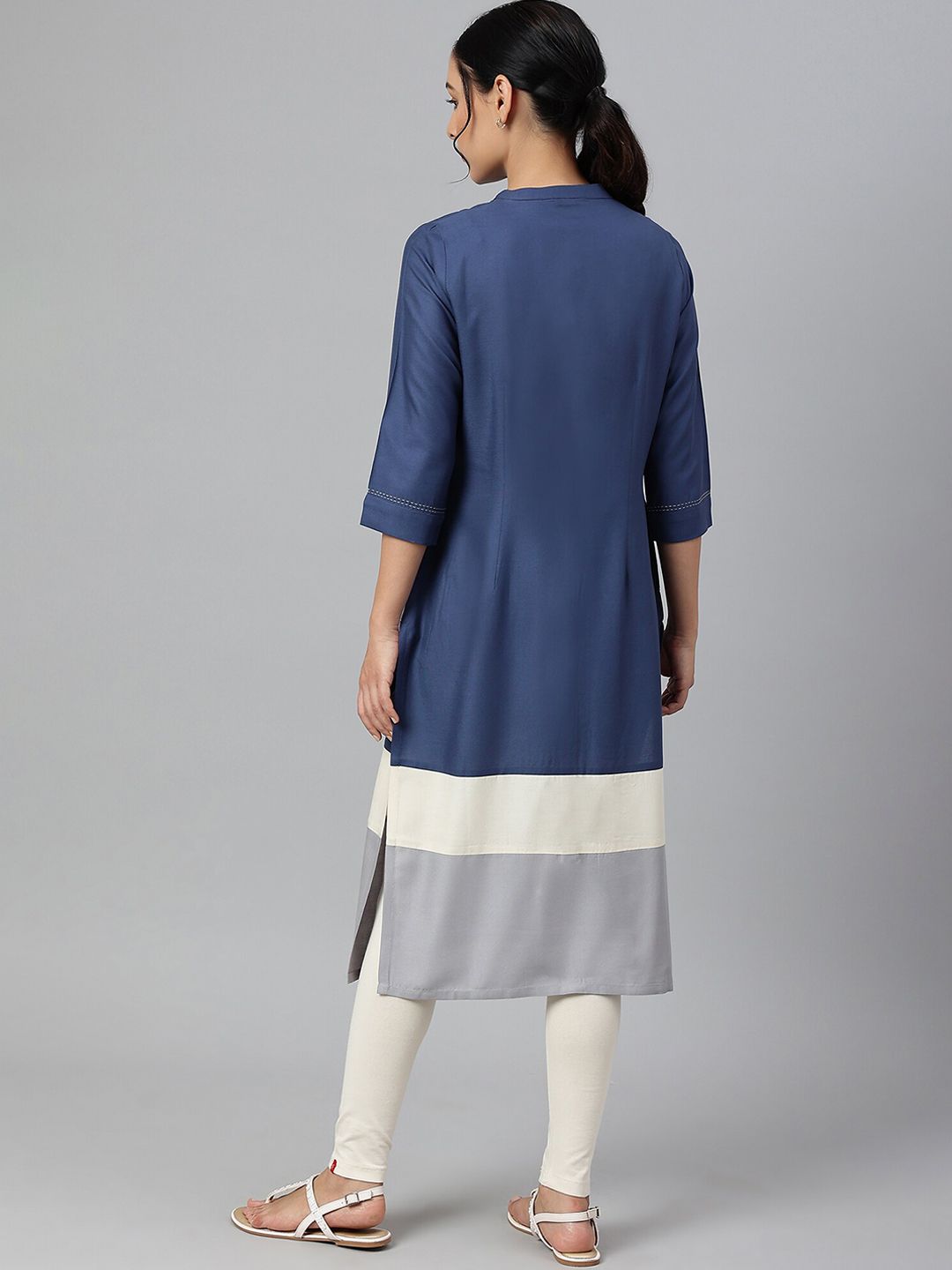 W Women Blue Colourblocked Kurta