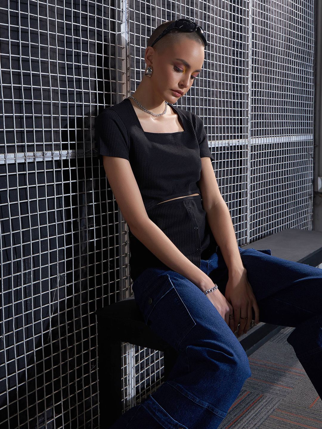 SASSAFRAS Black Square Neck Cut-Out Top