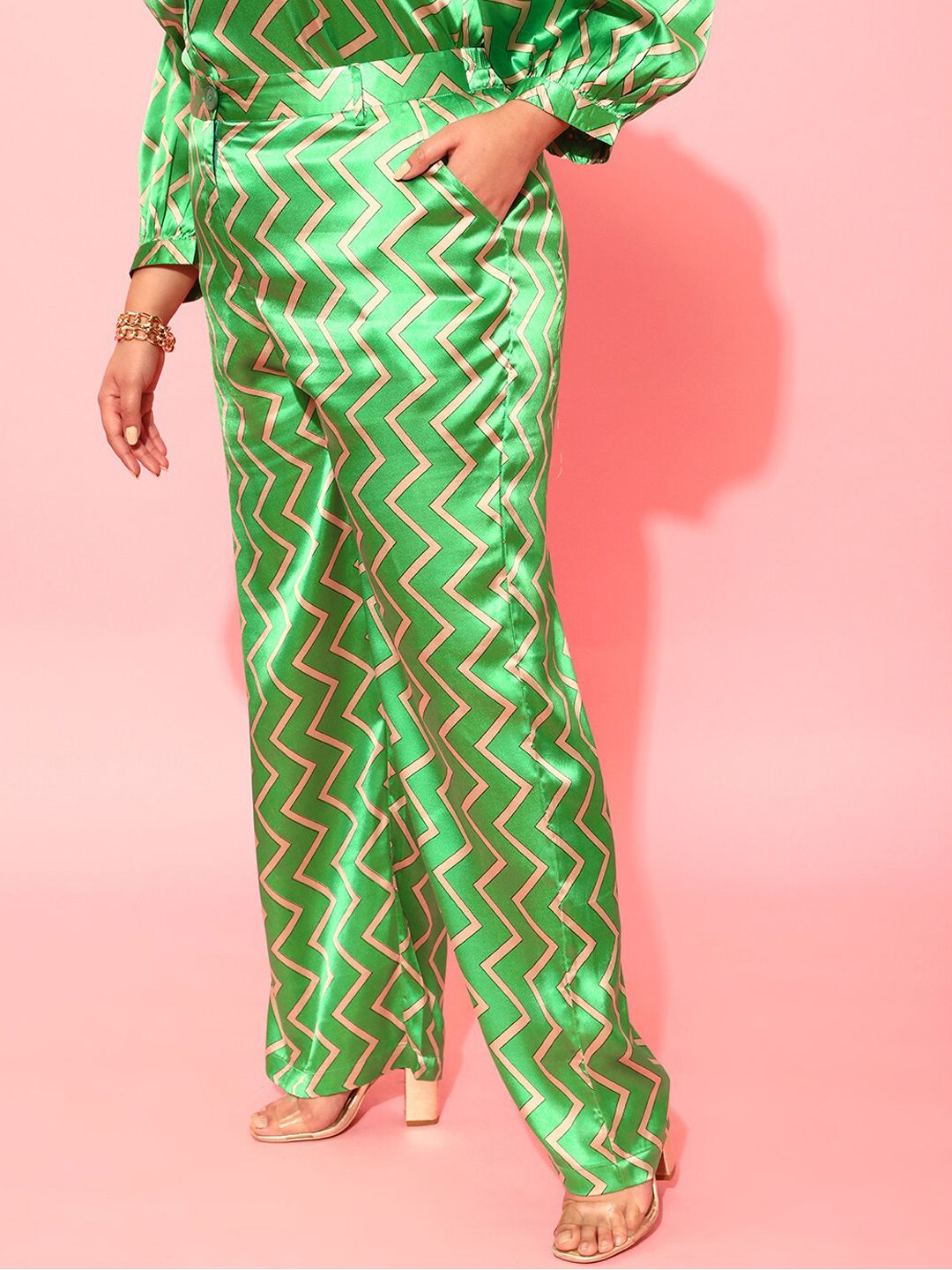 CURVY STREET Women Green Relaxed Loose Fit Trousers