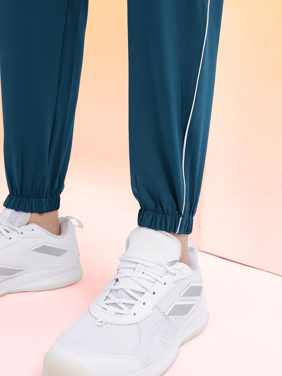 HRX by Hrithik Roshan Women Brand Logo Detail Rapid-Dry Running Joggers