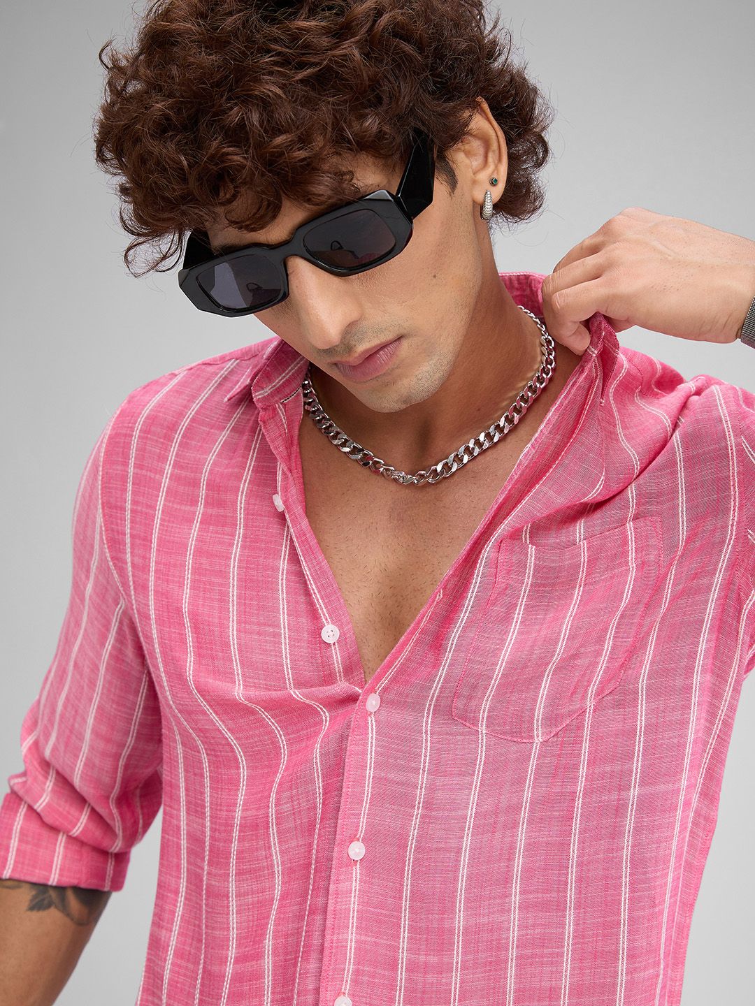 VASTRADO Men Classic Slim Fit Vertical Striped Casual Shirt