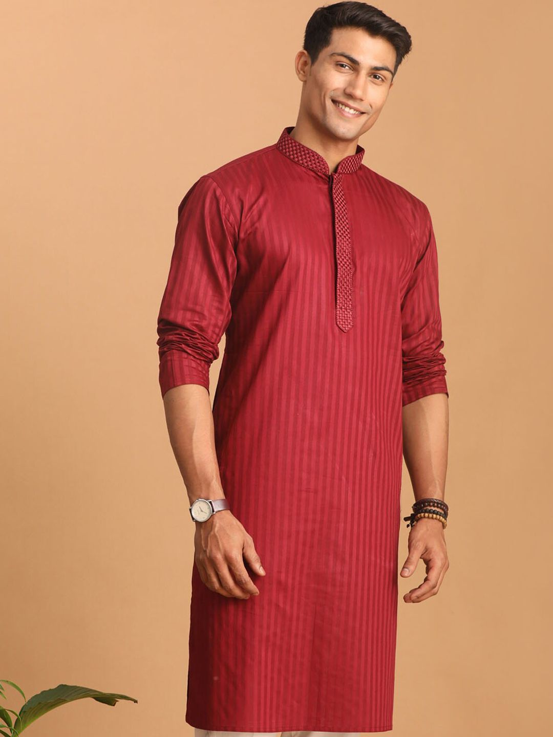 VASTRAMAY Striped Mandarin Collar Kurta
