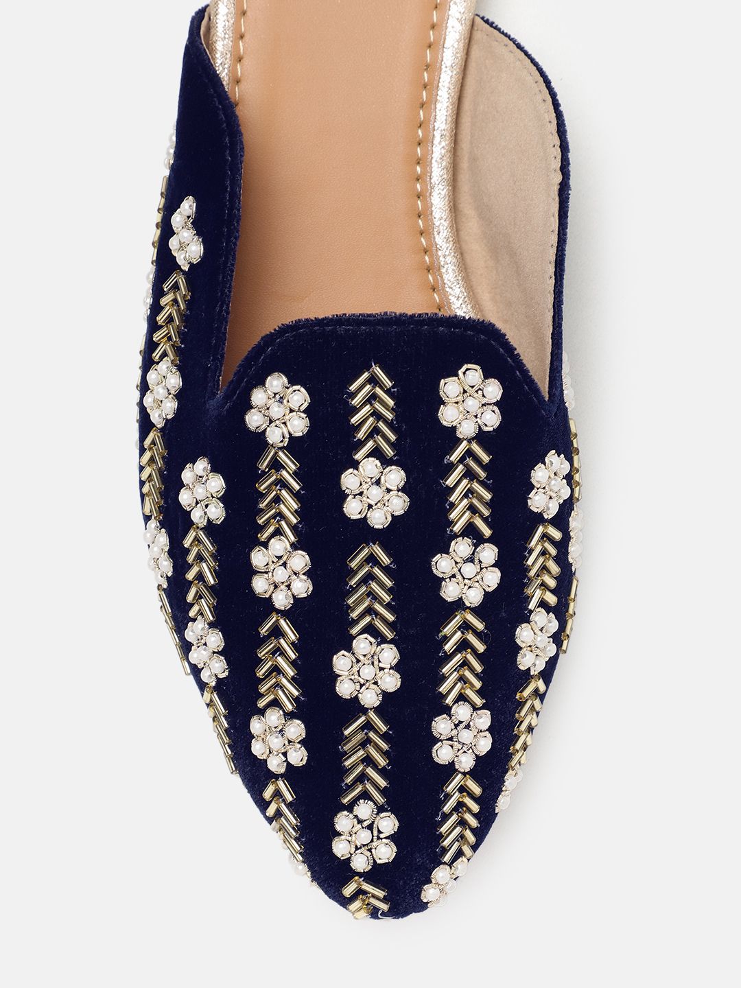 House of Pataudi Women Embellished Ethnic Mules