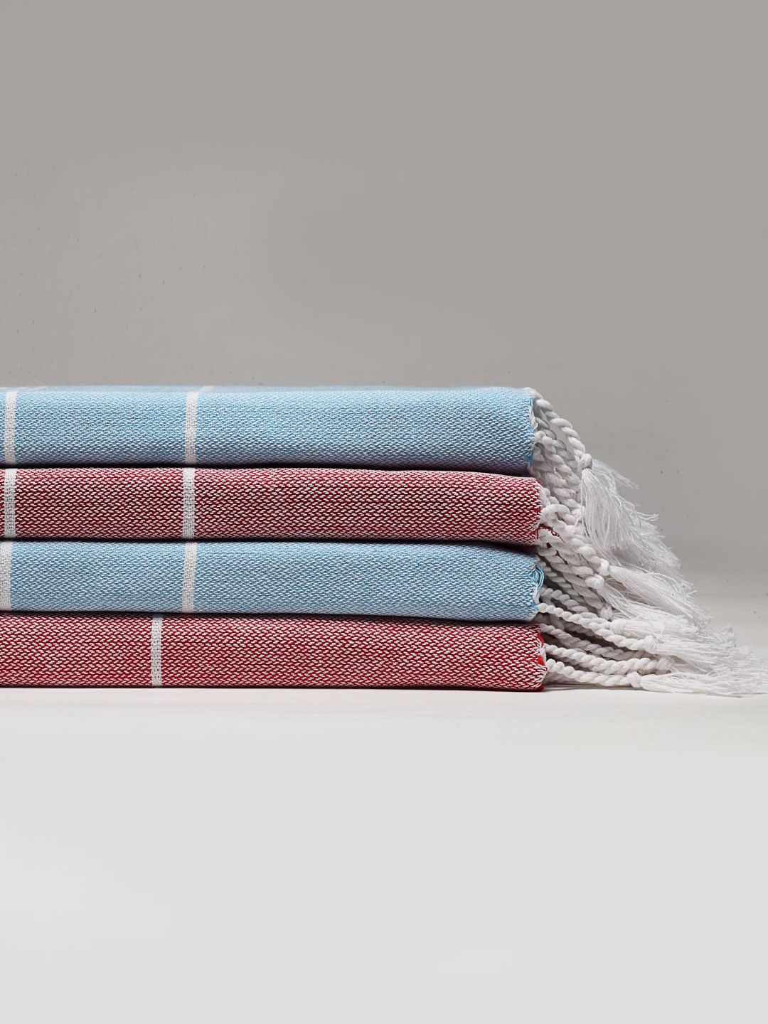 KLOTTHE Set of 4 Striped Cotton 210 GSM Bath Towels