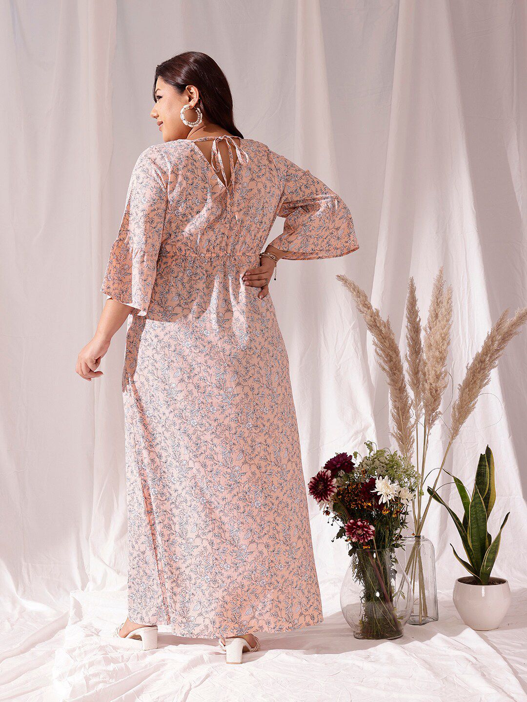 CURVY STREET Beige Floral Printed V-Neck Flared Sleeves Flared Fit & Flare Maxi Dress