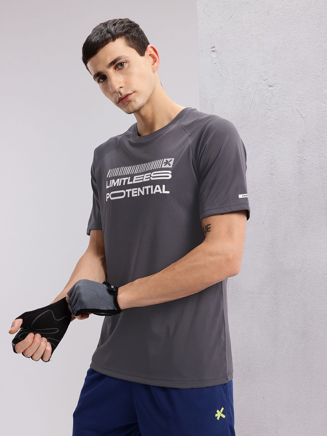 HRX by Hrithik Roshan Typography Print Raglan Sleeves Training T-shirt