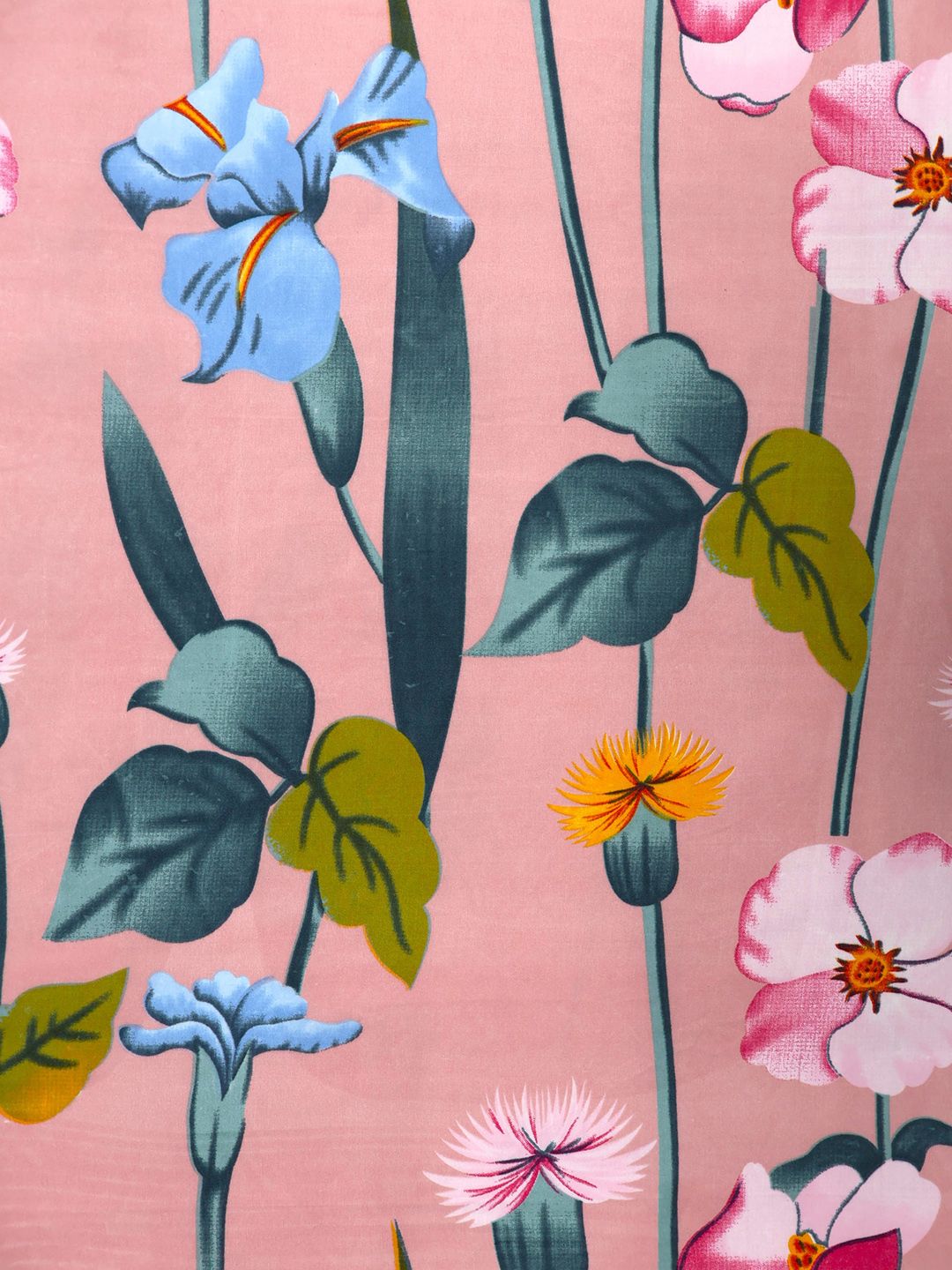 BOMBAY DYEING Pink & Blue Floral Microfiber 144 TC Queen Bedsheet with 2 Pillow Covers