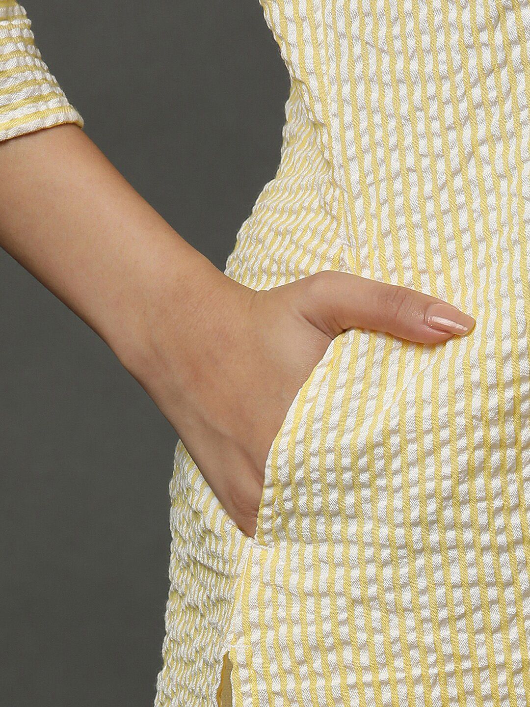 AURELIA Striped Mandarin Collar Kurta