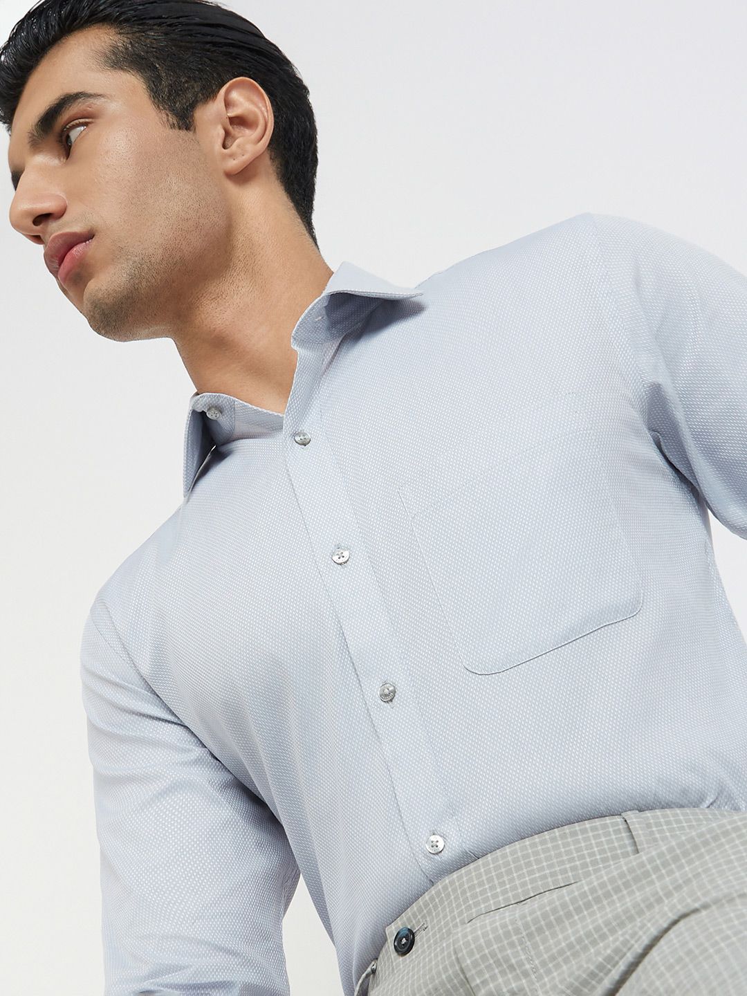 Raymond Textured Pure Cotton Slim Fit Formal Shirt