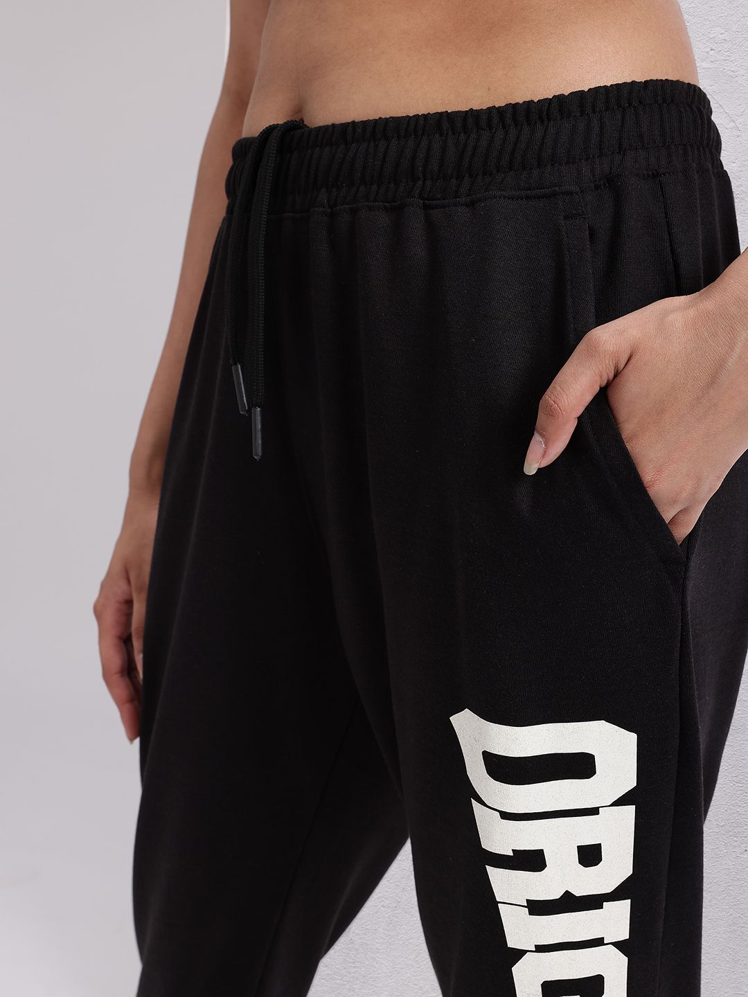 HRX by Hrithik Roshan Women OG Troupe Story Printed Lifestyle Joggers