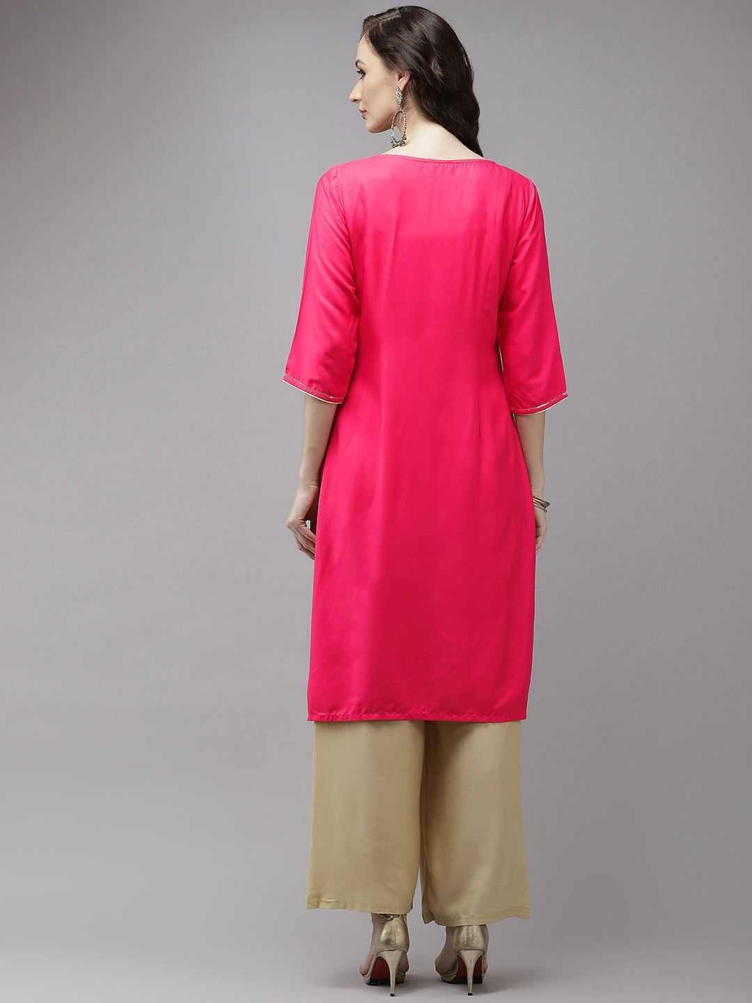 W Women Pink & Golden Geometric Printed Keyhole Neck Straight Kurta