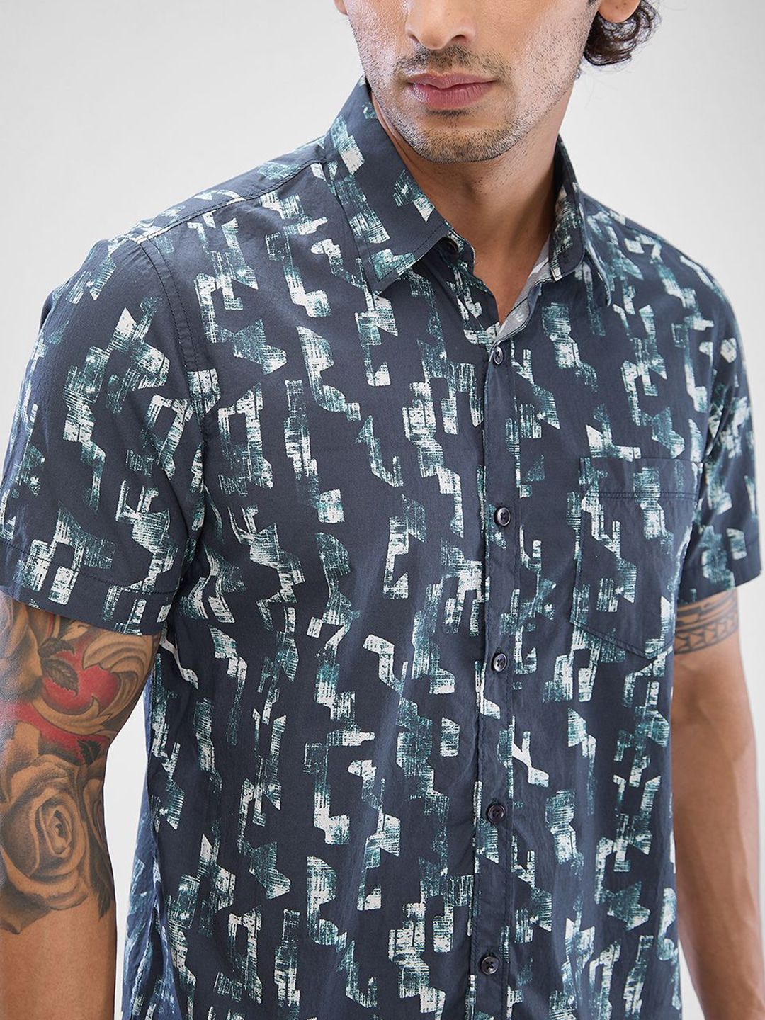 SPYKAR Men Abstract Printed Slim Fit Casual Shirt