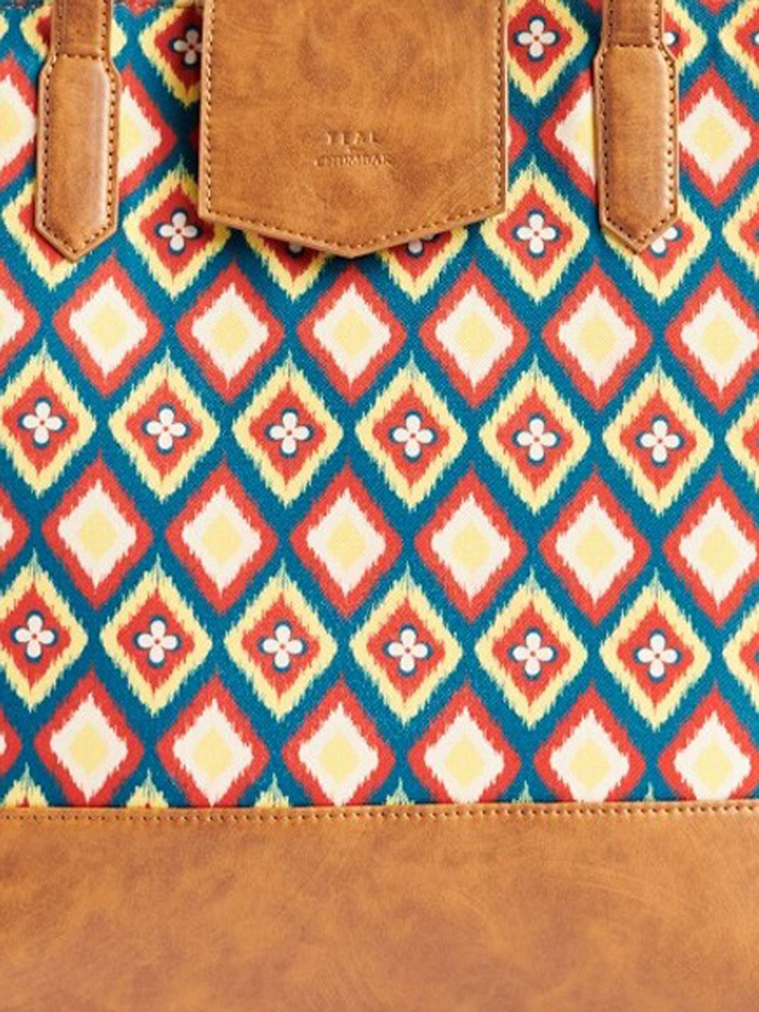 TEAL BY CHUMBAK Geometeric Printed Oversized Shopper Shoulder Bag