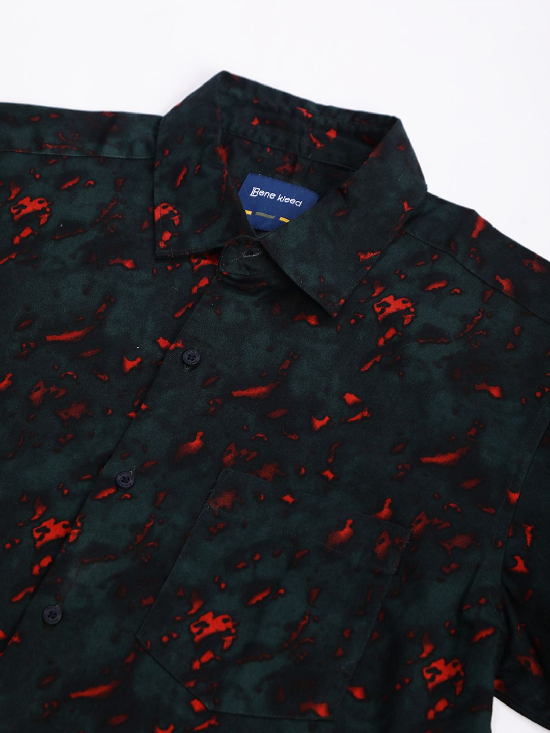 Bene Kleed Men Slim Fit Printed Casual Shirt