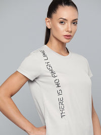 HRX By Hrithik Roshan Running Women Wet Weather Rapid-Dry Typography Tshirts