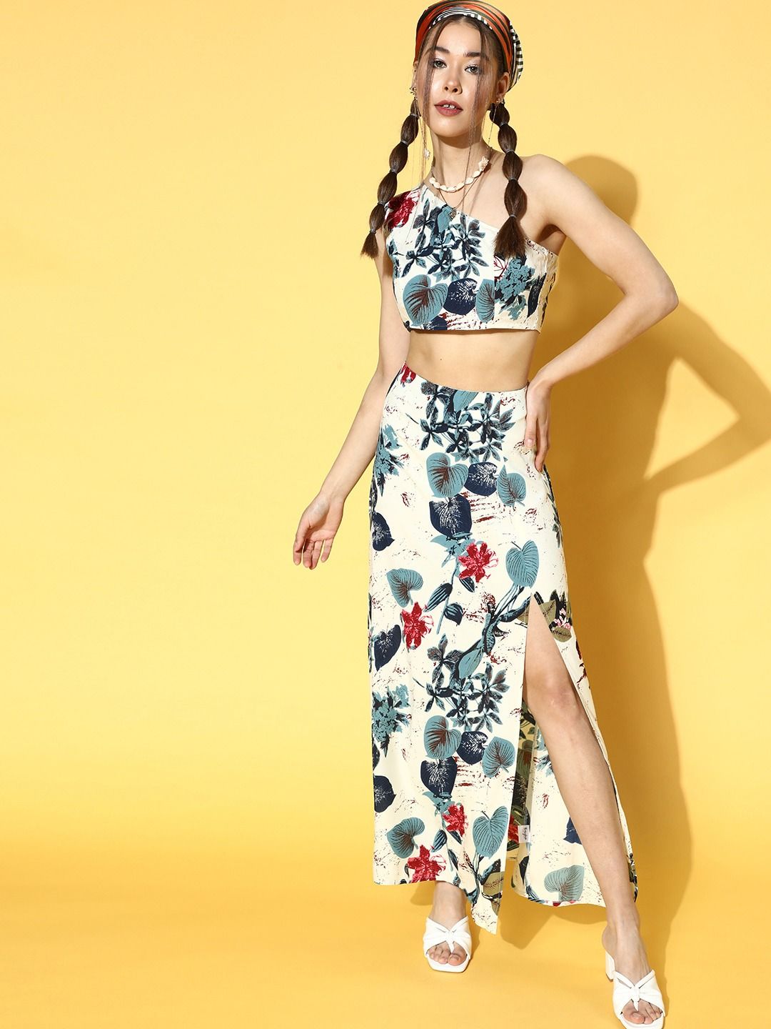 Berrylush Women White Tropical Print Co-Ord Set