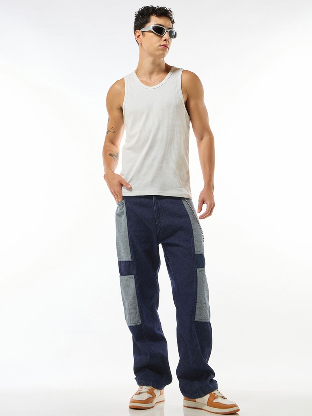 Bewakoof Men Straight Fit Jeans